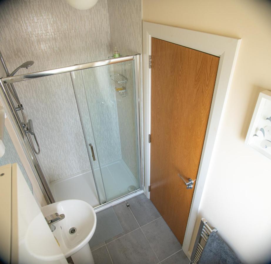 Millersguest Room Суордс Екстериор снимка